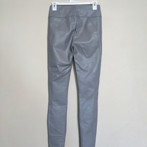 WOLFORD Edie Faux Leather Leggings in Gray Size 6 - Picture 9 of 12
